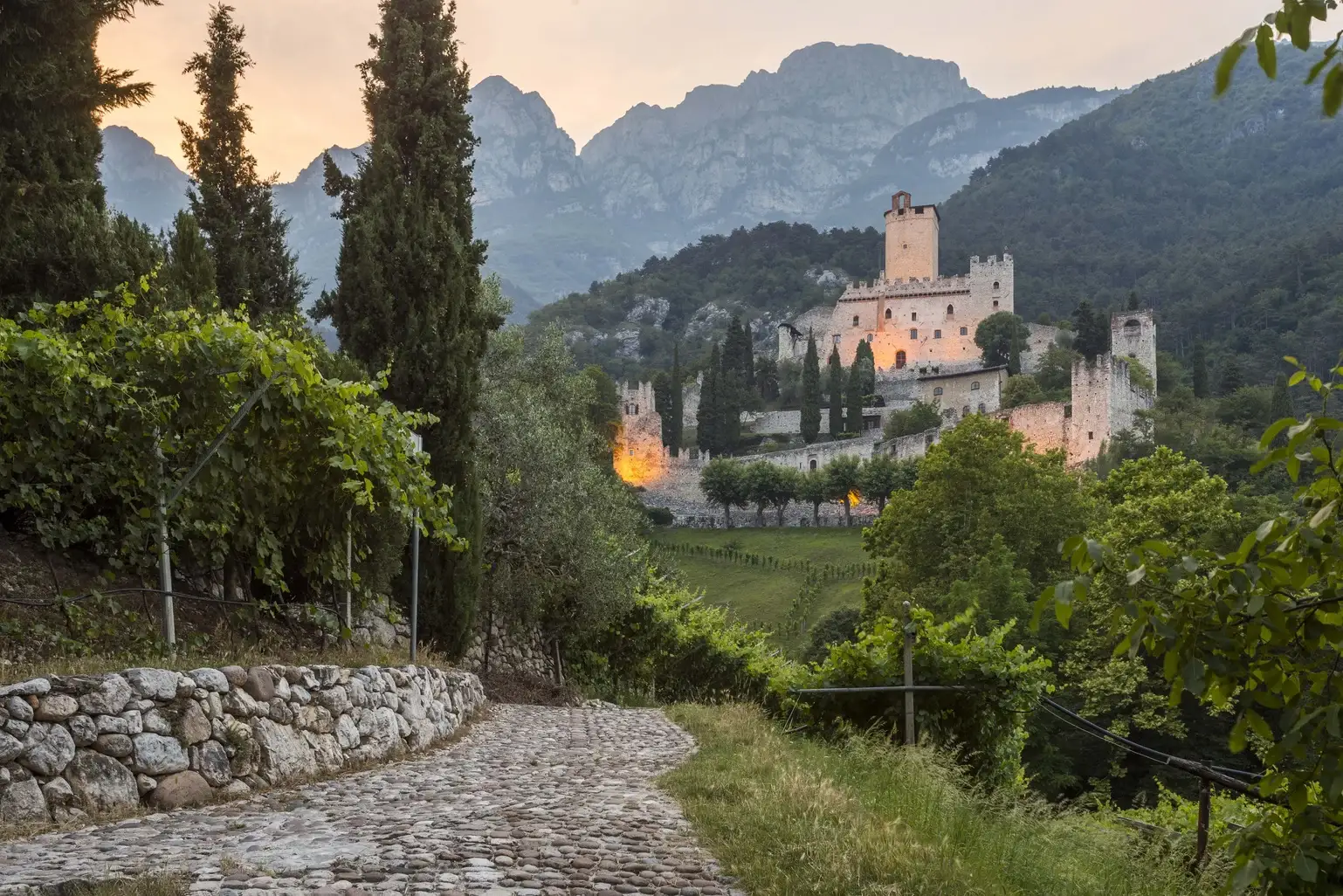 Castello di Avio, Sabbionara d’Avio (TN) – Bene FAI dal 1977